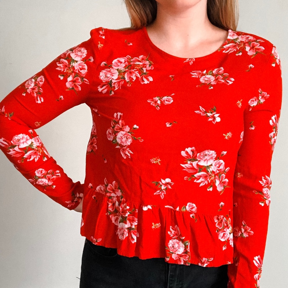 Floral Ruffle Hem Top